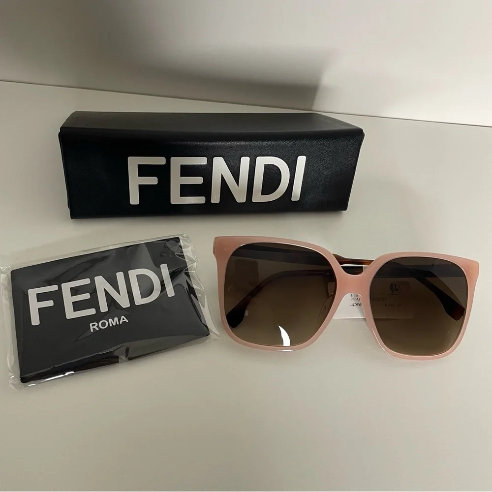 Fendi Sunglasses - Picture 6 of 8